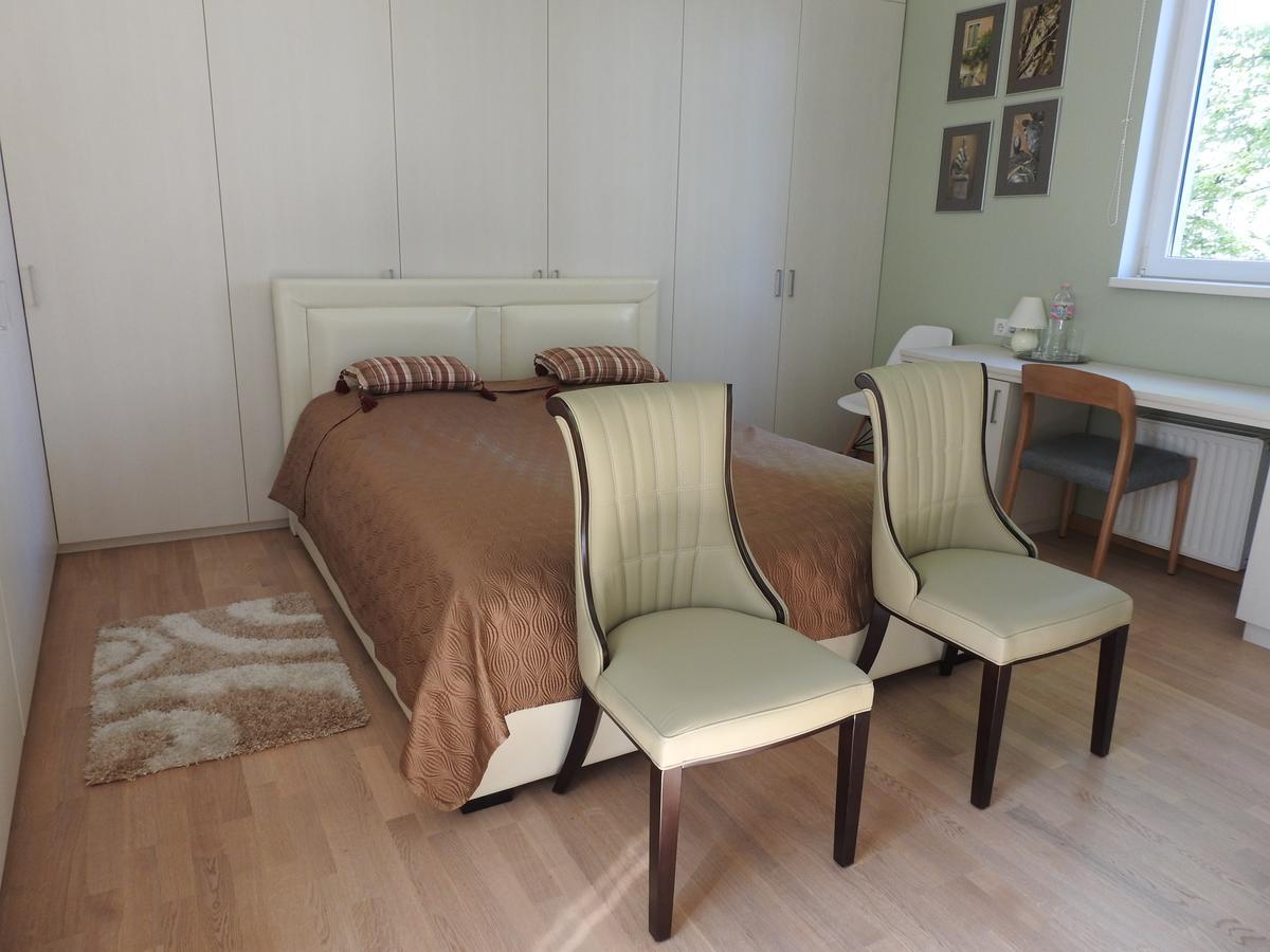 Vienibas Prospekts 6 Apartment Jurmala Ngoại thất bức ảnh